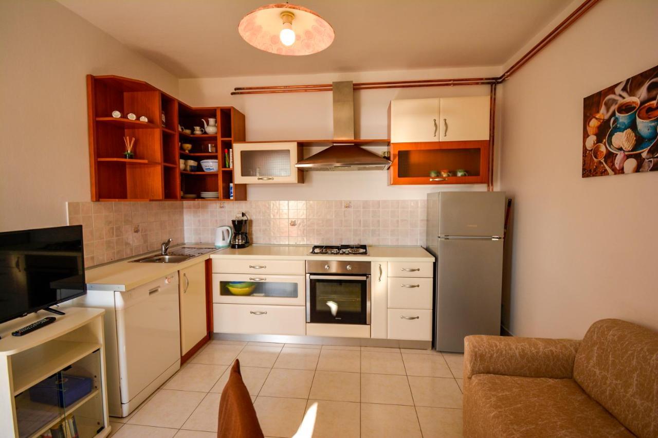 Apartmani Jasmina ซูเปทาร์สกา ดรากา ภายนอก รูปภาพ