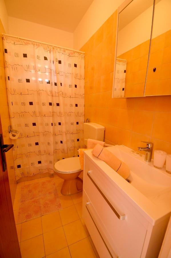 Apartmani Jasmina ซูเปทาร์สกา ดรากา ภายนอก รูปภาพ